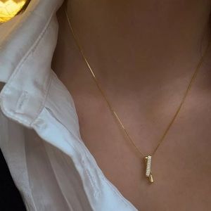 ⚡️Insta gold plated bar cross necklace
